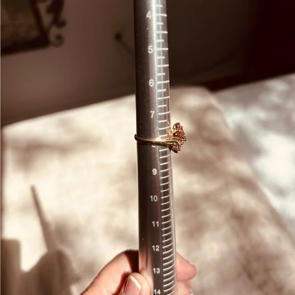 10k Gold Ruby Diamond Cluster Flower Ring size 8 - Picture 9 of 9